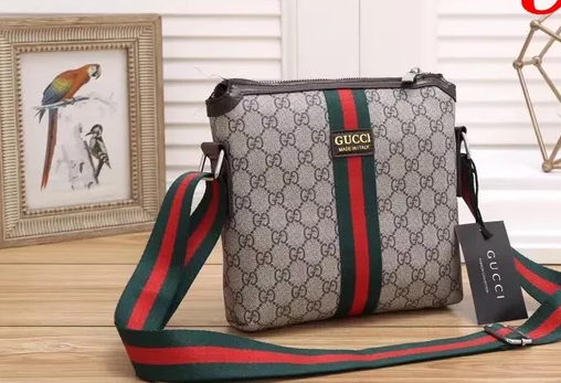 Gucci Light Travelers bag