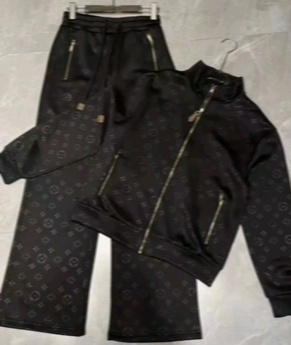 2025 Elegant LV Luxury Fashion Track Suit