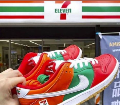 7-Eleven SB Dunk Low sneakers