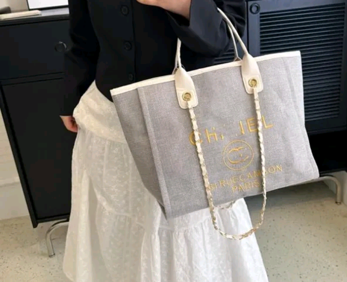 2025 Large Chanel Tote ( Limited Time) Don't Miss Out !