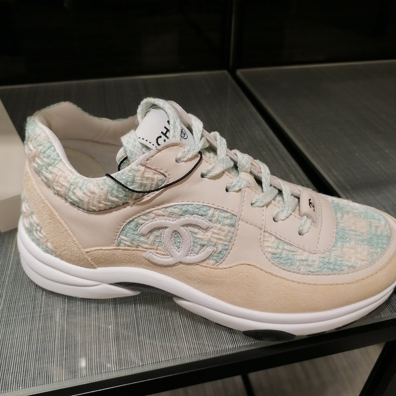 CHANEL X Womens Low-Top Sneakers