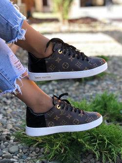 LV Uinsex Vuitton sneakers (Will Sell Out Fast )