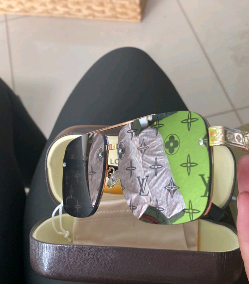 Louis Vuitton Signature Sunglasses