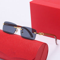 Sunglasses with Elongated C de Cartier motif