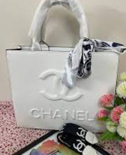 Classic Leather Faltering Chanel Hand Bag - TimelessGear9